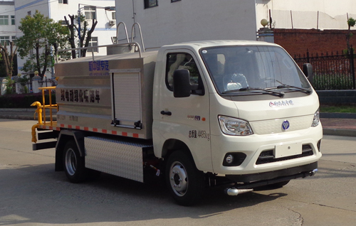 福田2-3立方型純電動(dòng)綠化噴灑車